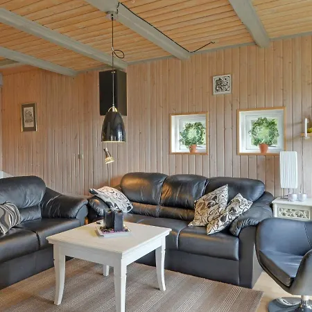 Three-bedroom Holiday In 55 Сasa de vacaciones Blåvand
