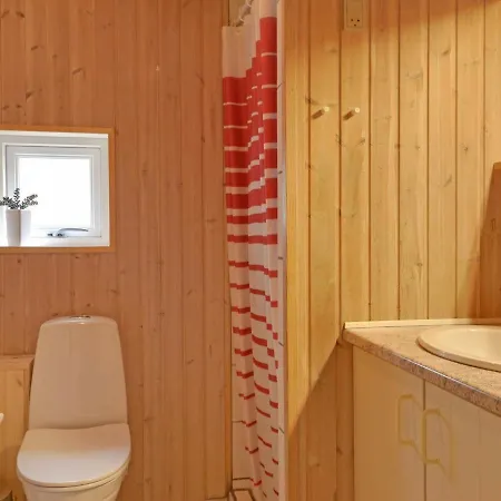 Three-bedroom Holiday In 55 * Blåvand