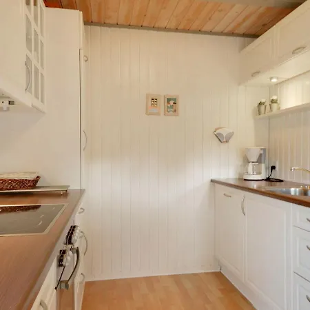 Three-bedroom Holiday In 55 * Blåvand